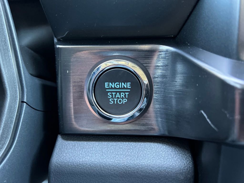 New 2026 Ford F250 Lariat w/ Chrome Package image 28