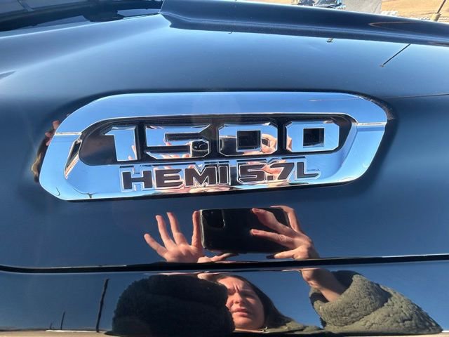 Used 2019 RAM 1500 Laramie image 31