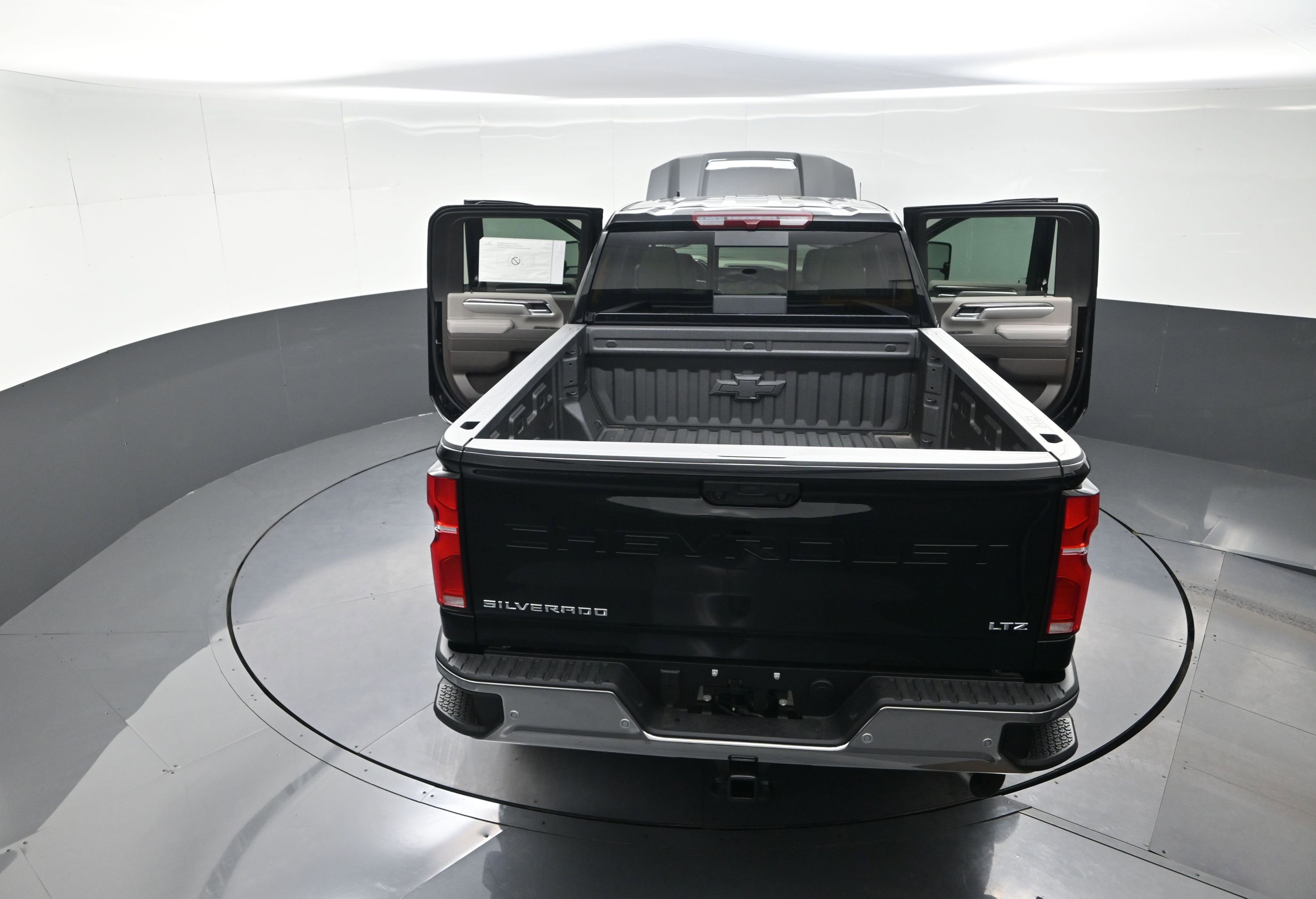 New 2026 Chevrolet Silverado 2500 LTZ w/ LTZ Convenience Package image 13