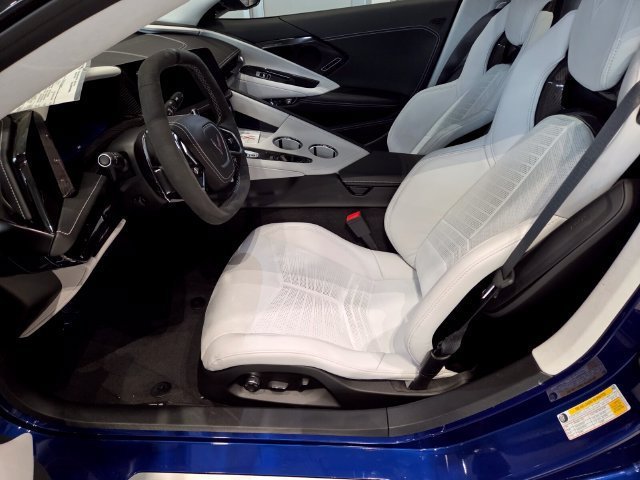 New 2027 Chevrolet Corvette Stingray Convertible w/ Stealth Interior Trim Package RWD image 7