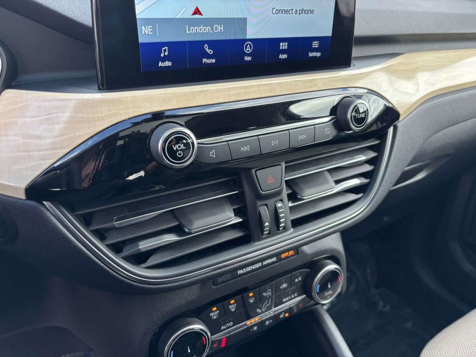 Used 2022 Ford Escape Titanium w/ Titanium Elite Package image 24