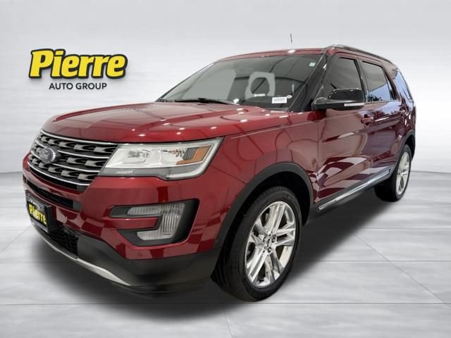 Used 2017 Ford Explorer XLT w/ Equipment Group 202A image 1