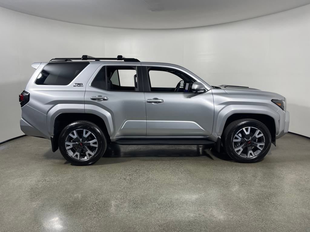 New 2025 Toyota 4Runner 4WD image 2