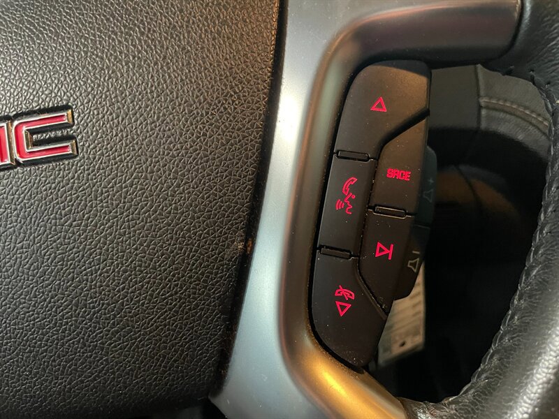 Used 2015 GMC Acadia SLE AWD/4WD image 12