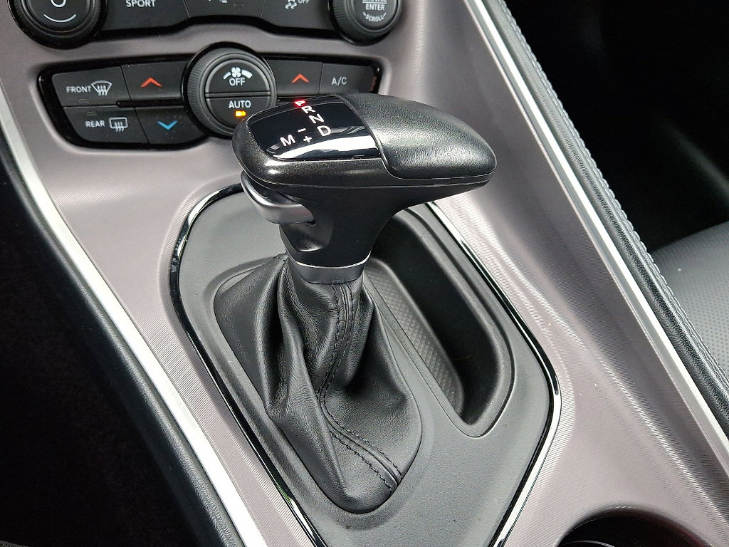 Used 2022 Dodge Challenger SXT w/ Plus Package image 12