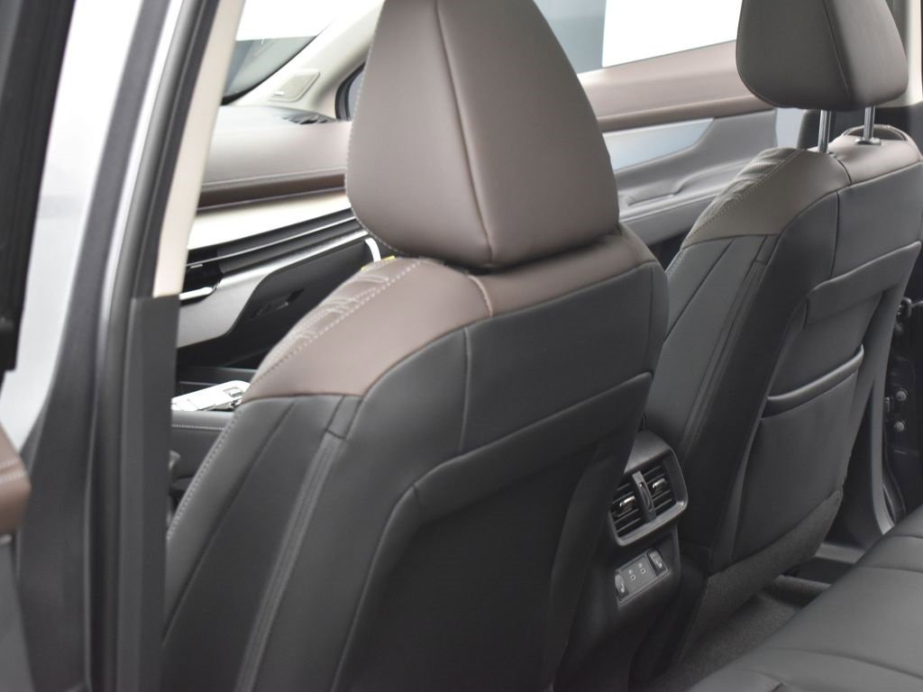 New 2026 Nissan Murano Platinum image 18