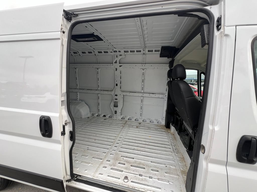 Used 2026 RAM ProMaster 2500 w/ Convenience Group FWD image 20