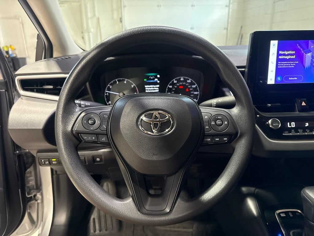 Used 2023 Toyota Corolla LE w/ LE Convenience Package FWD image 10