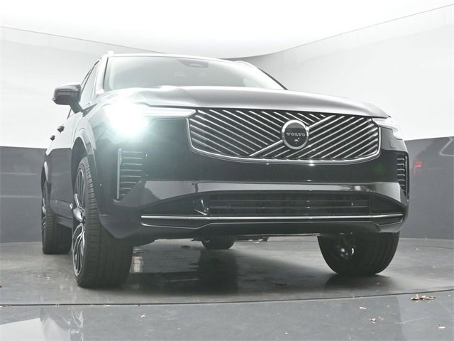 New 2026 Volvo XC90 B6 Plus w/ Protection Package Premier image 39