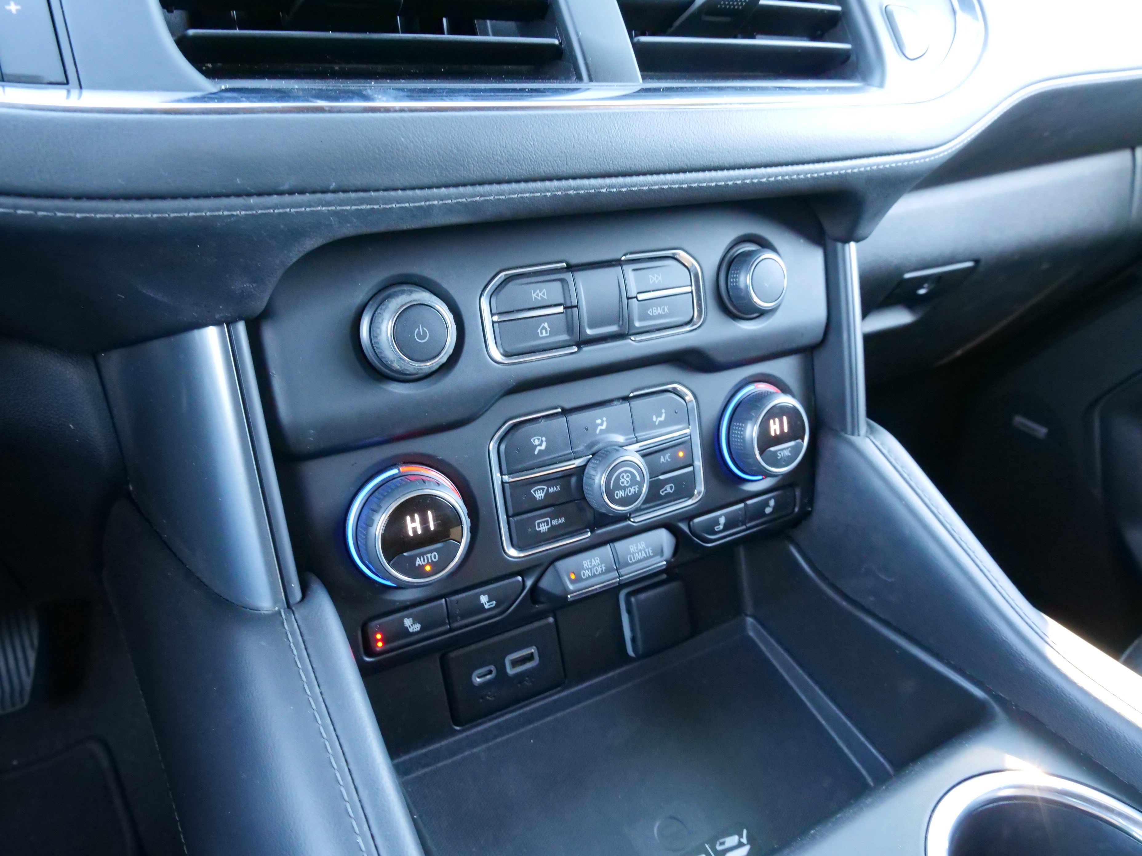 Certified 2022 Chevrolet Tahoe LT w/ Luxury Package image 27