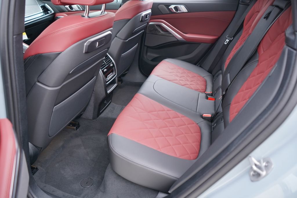 New 2026 BMW X6 xDrive40i w/ Climate Comfort Package image 18