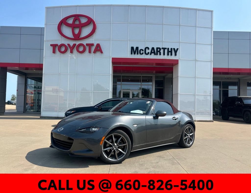 Used 2018 MAZDA MX-5 Miata Grand Touring RWD video 1