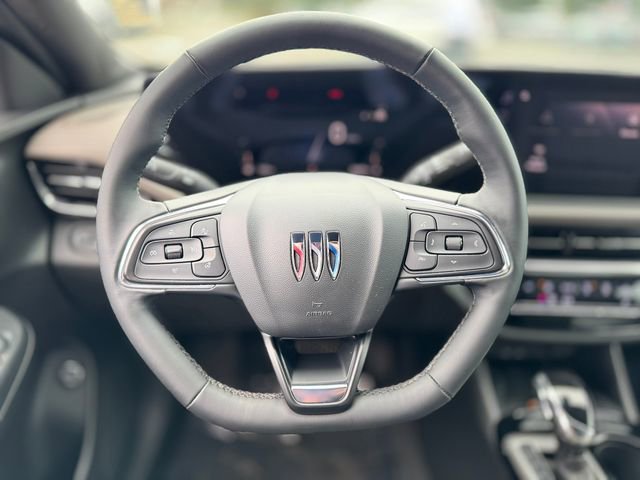 Used 2024 Buick Envista Avenir image 13