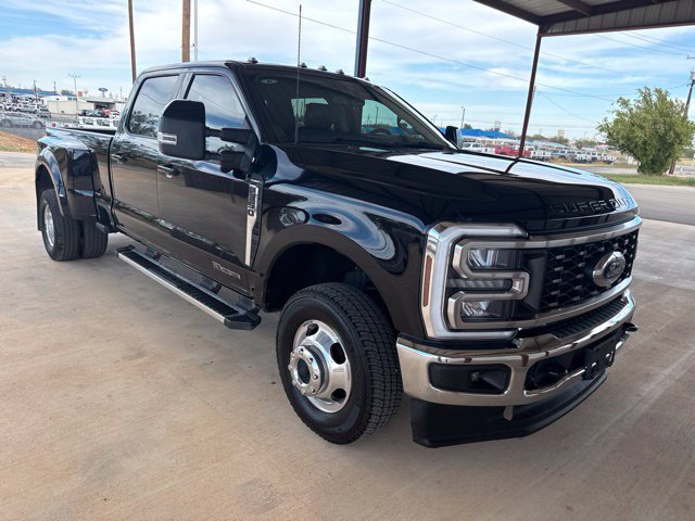 Used 2025 Ford F350 Lariat AWD/4WD image 1