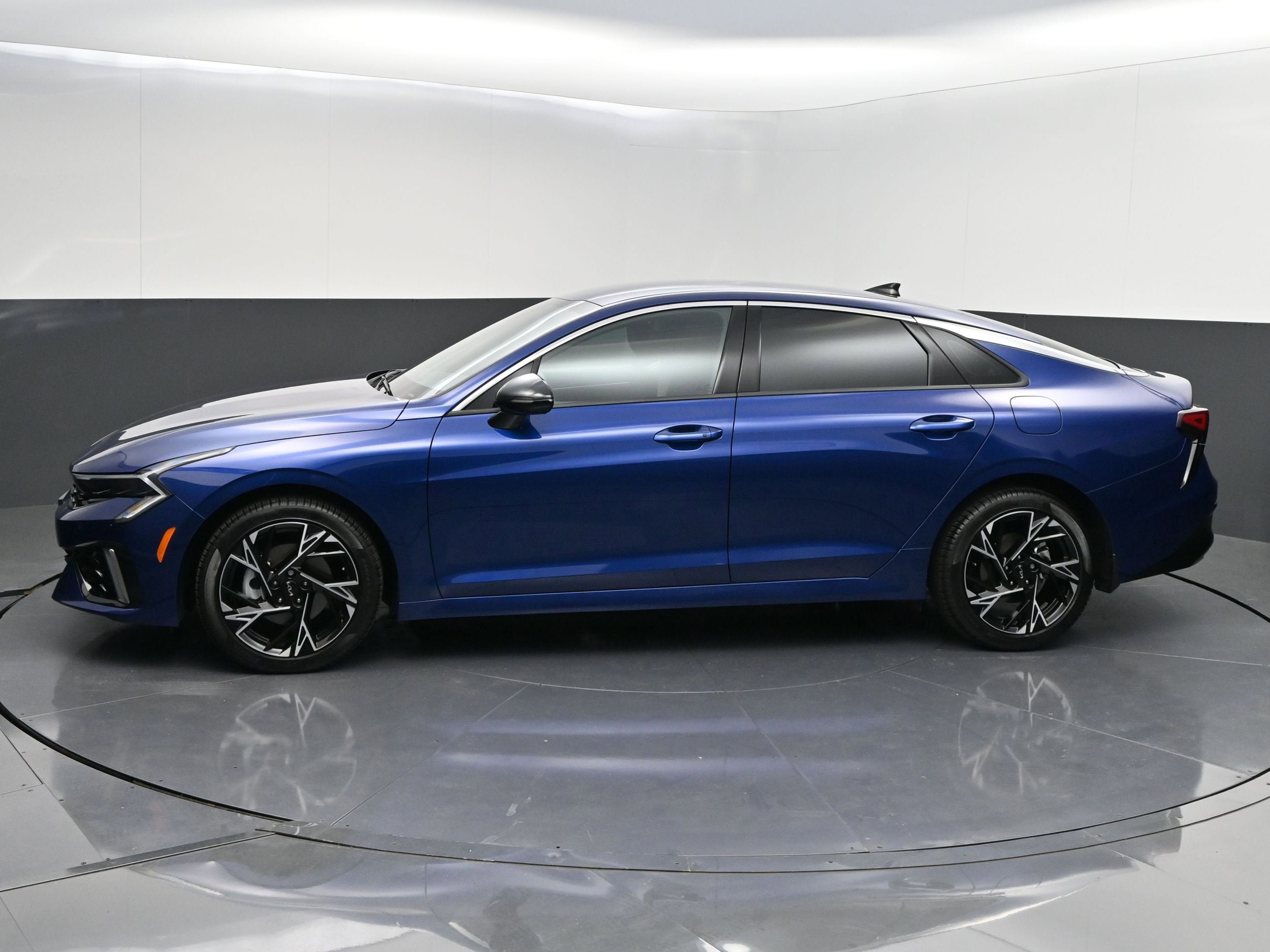 Used 2026 Kia K5 GT-Line FWD image 4