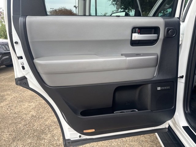 Used 2015 Toyota Sequoia Limited image 24