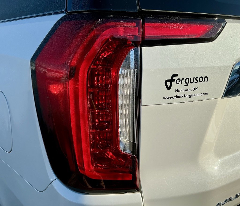 Used 2021 GMC Yukon XL SLT w/ SLT Luxury Plus Package image 16