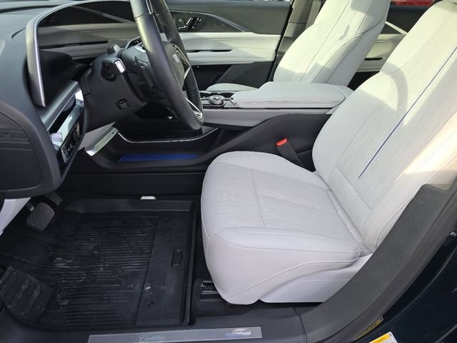 Used 2024 Cadillac Lyriq Sport image 24