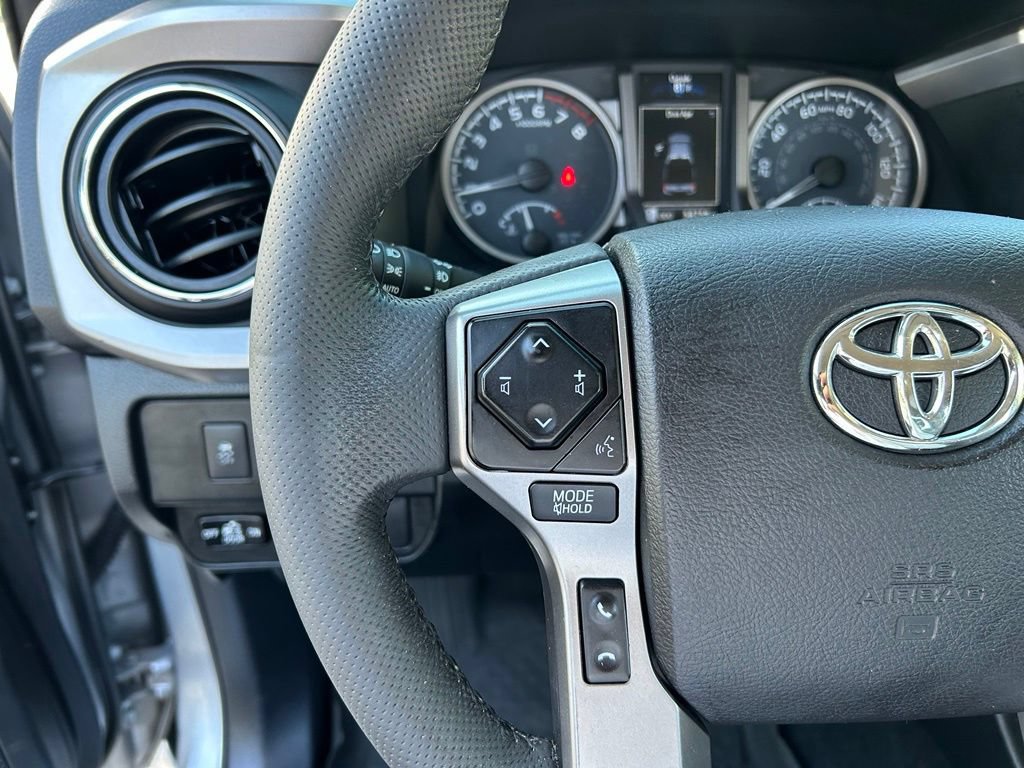 Used 2021 Toyota Tacoma SR5 RWD image 20