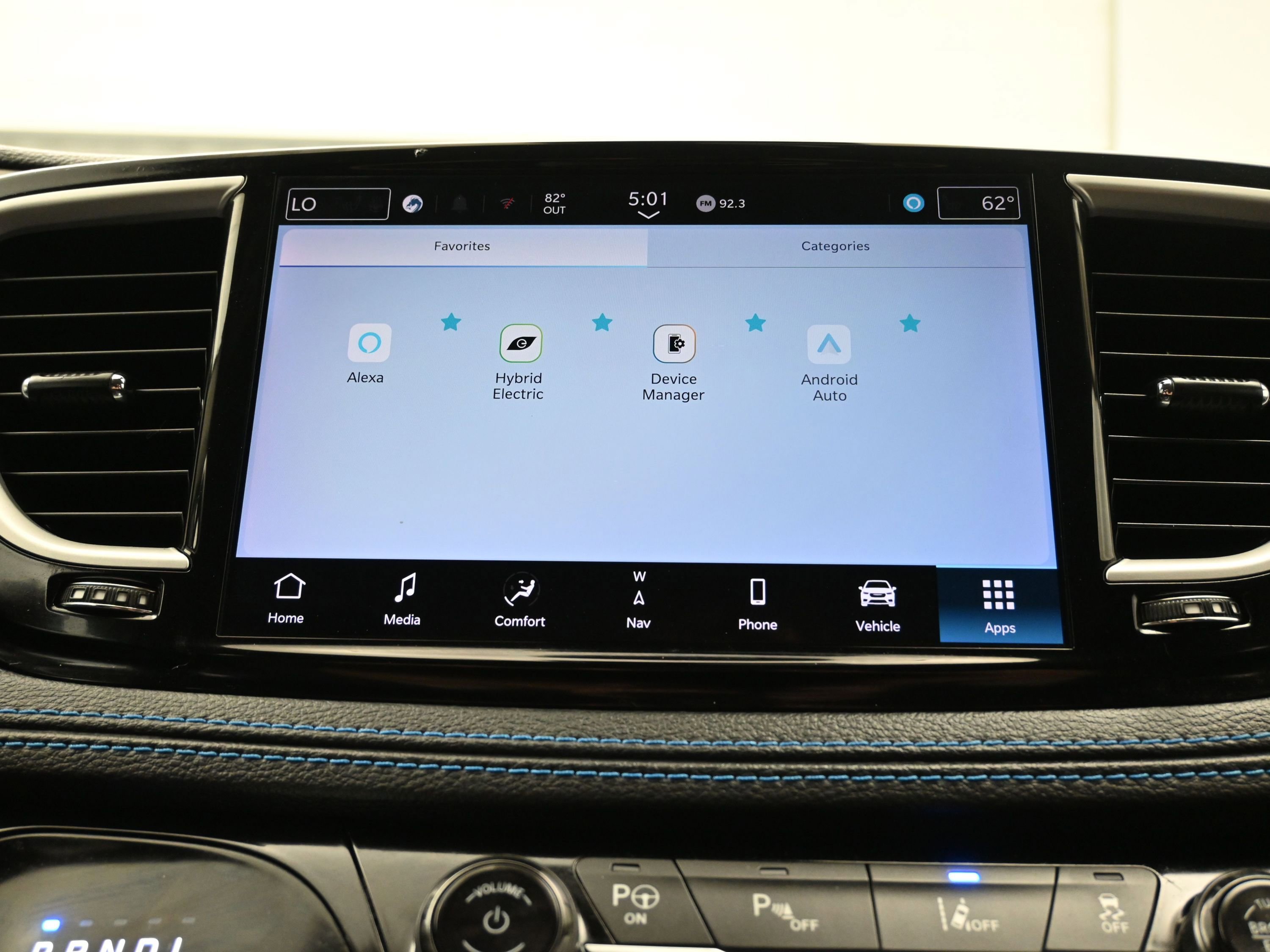 Used 2021 Chrysler Pacifica Touring-L image 31