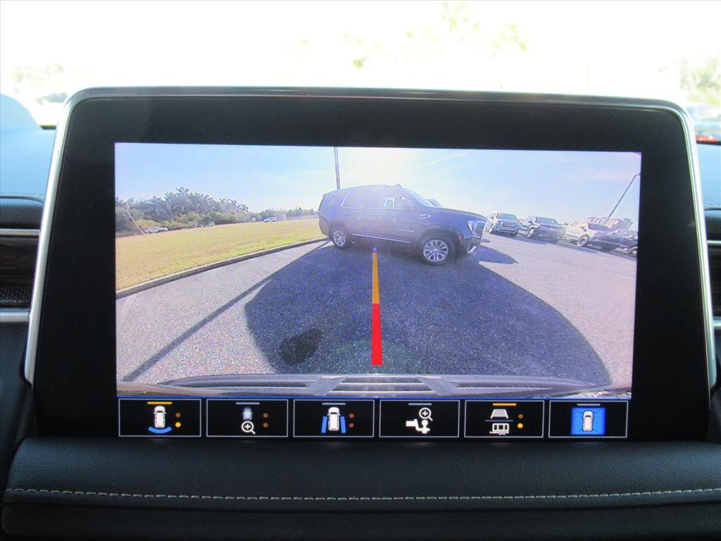 Used 2021 Chevrolet Tahoe Premier w/ Premium Package image 24