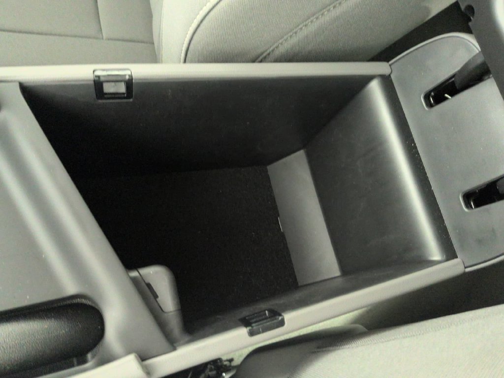 Used 2025 Hyundai Elantra Sport FWD image 29