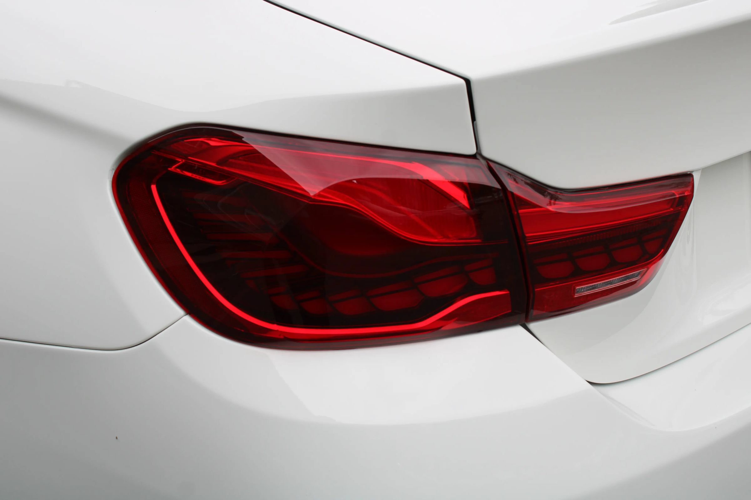 Used 2018 BMW M4 Coupe RWD image 34
