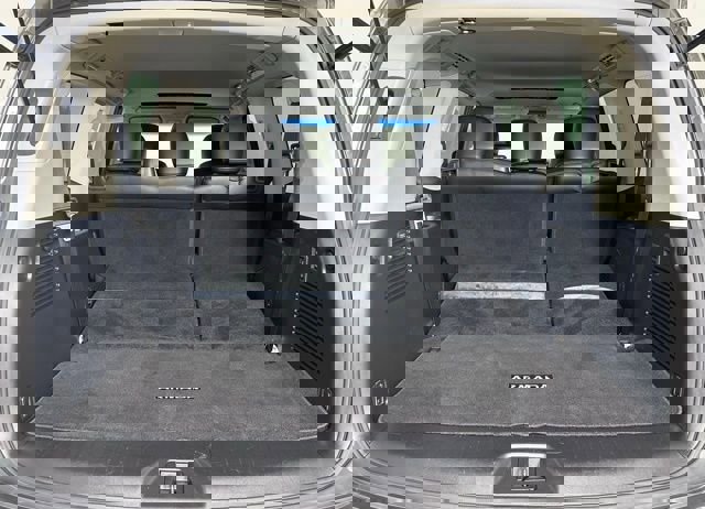 Used 2017 Nissan Armada SL w/ Moonroof Package image 28