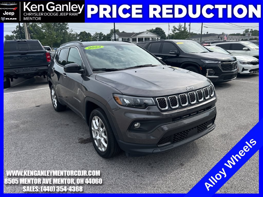 Certified 2023 Jeep Compass Latitude AWD/4WD image 1
