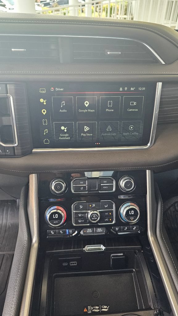 Used 2023 GMC Yukon Denali RWD image 14
