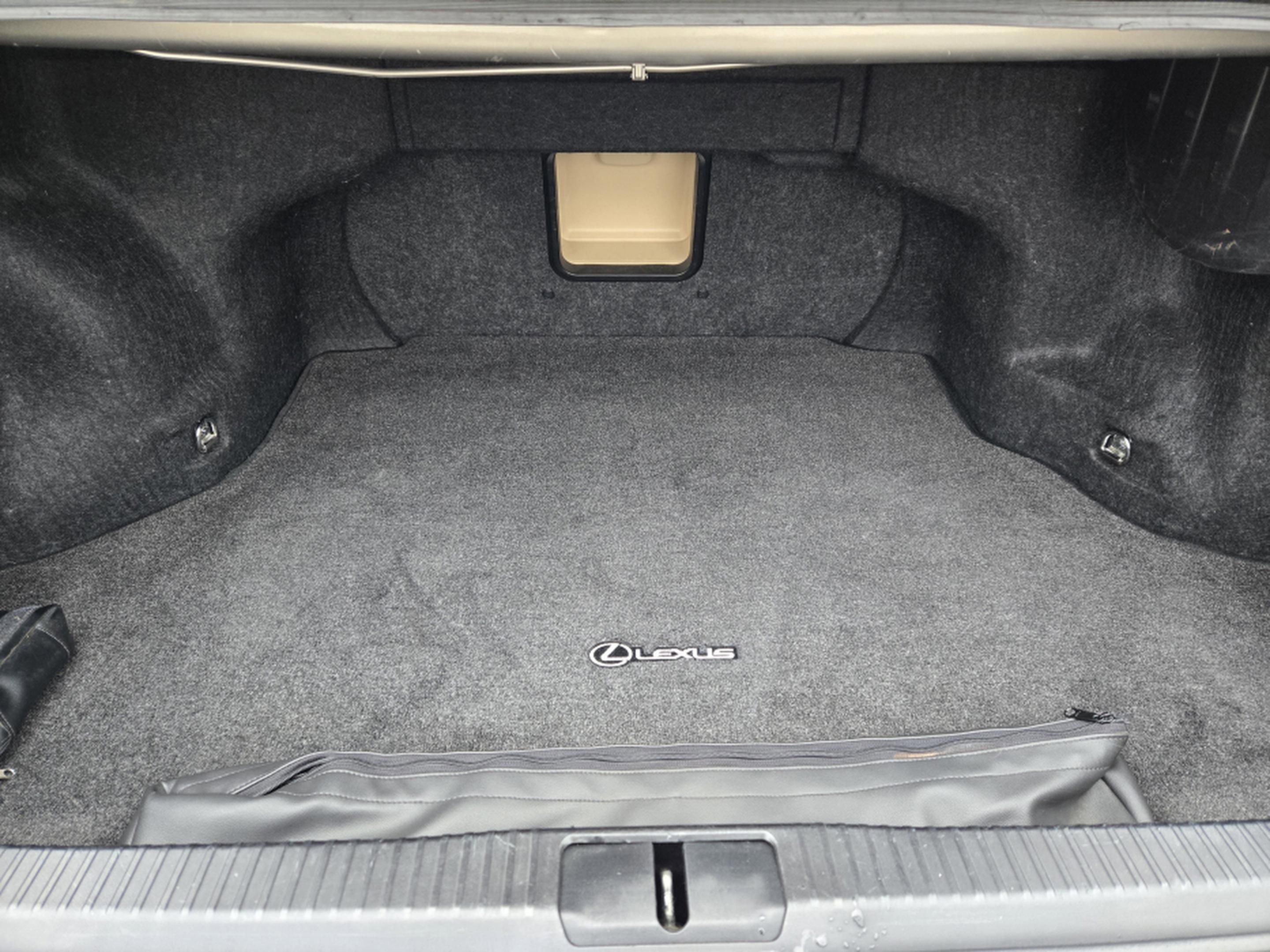 Used 2017 Lexus ES 350 w/ Luxury Package FWD image 30