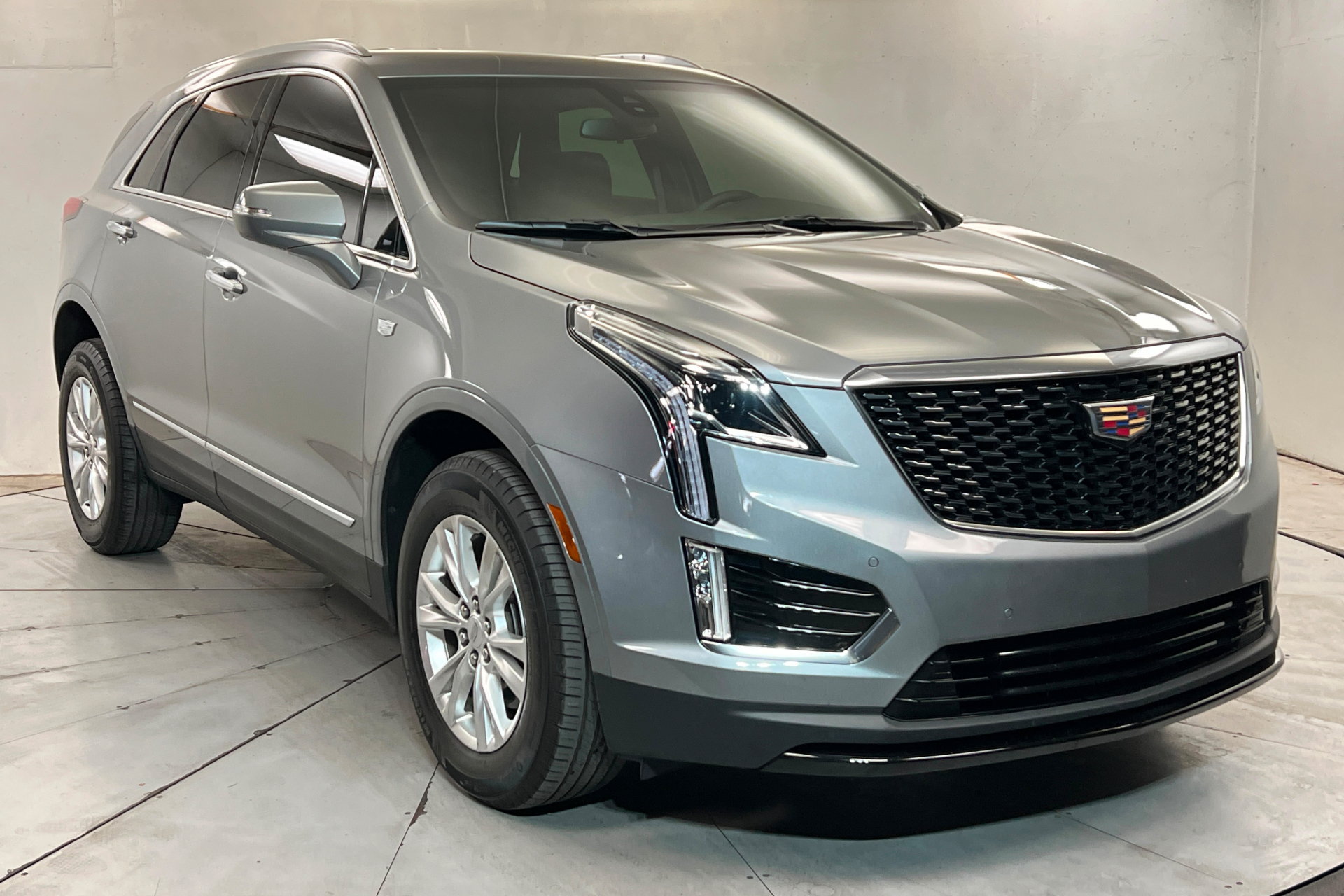 Used 2024 Cadillac XT5 Luxury AWD/4WD image 8