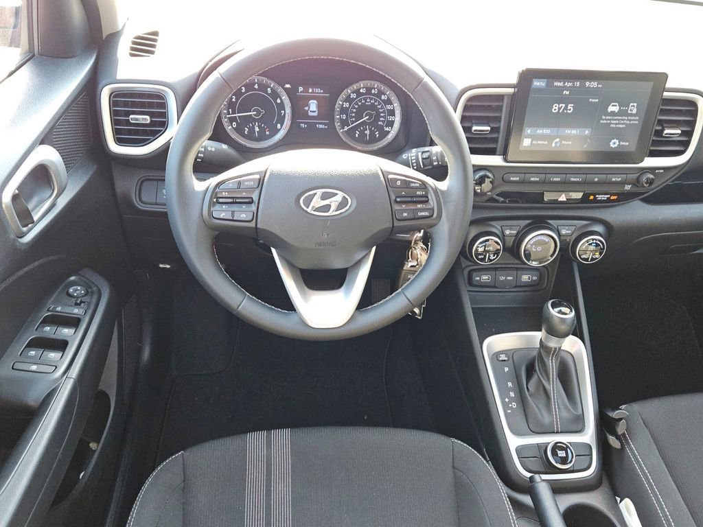 Used 2022 Hyundai Venue SEL w/ Cargo Package FWD image 12