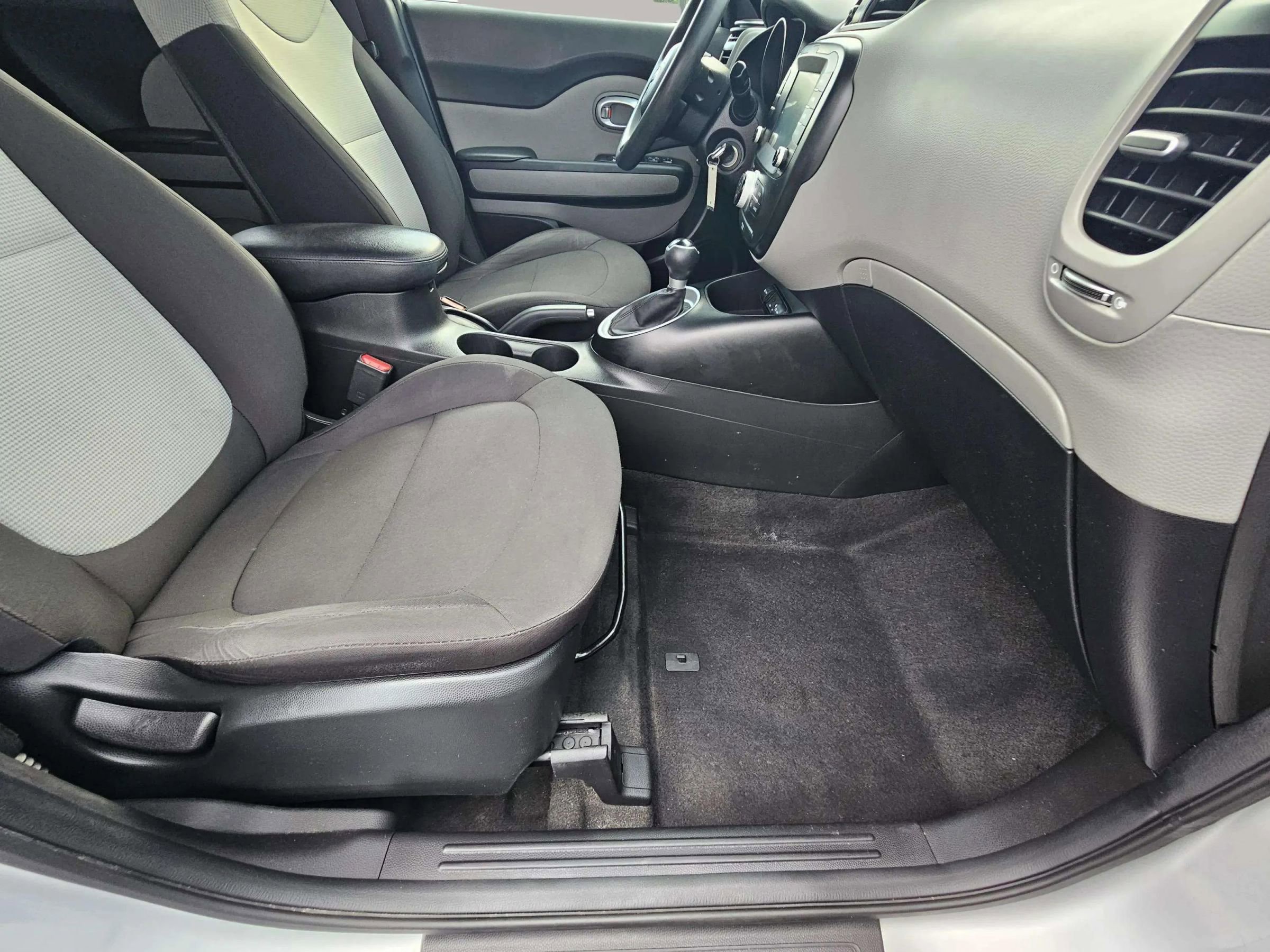 Used 2019 Kia Soul w/ Option Group 020 image 16