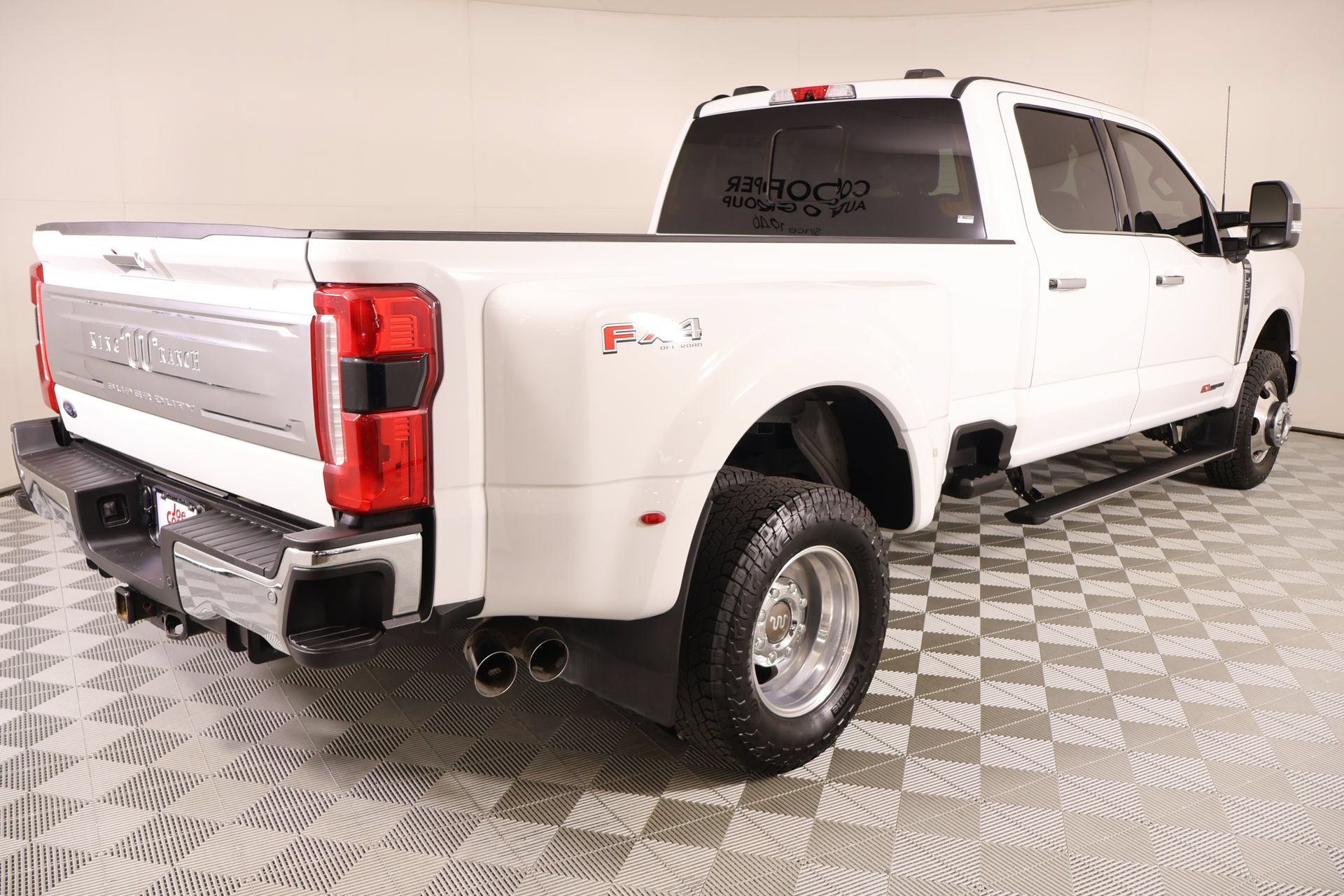 Used 2024 Ford F350 King Ranch w/ Chrome Package AWD/4WD image 23