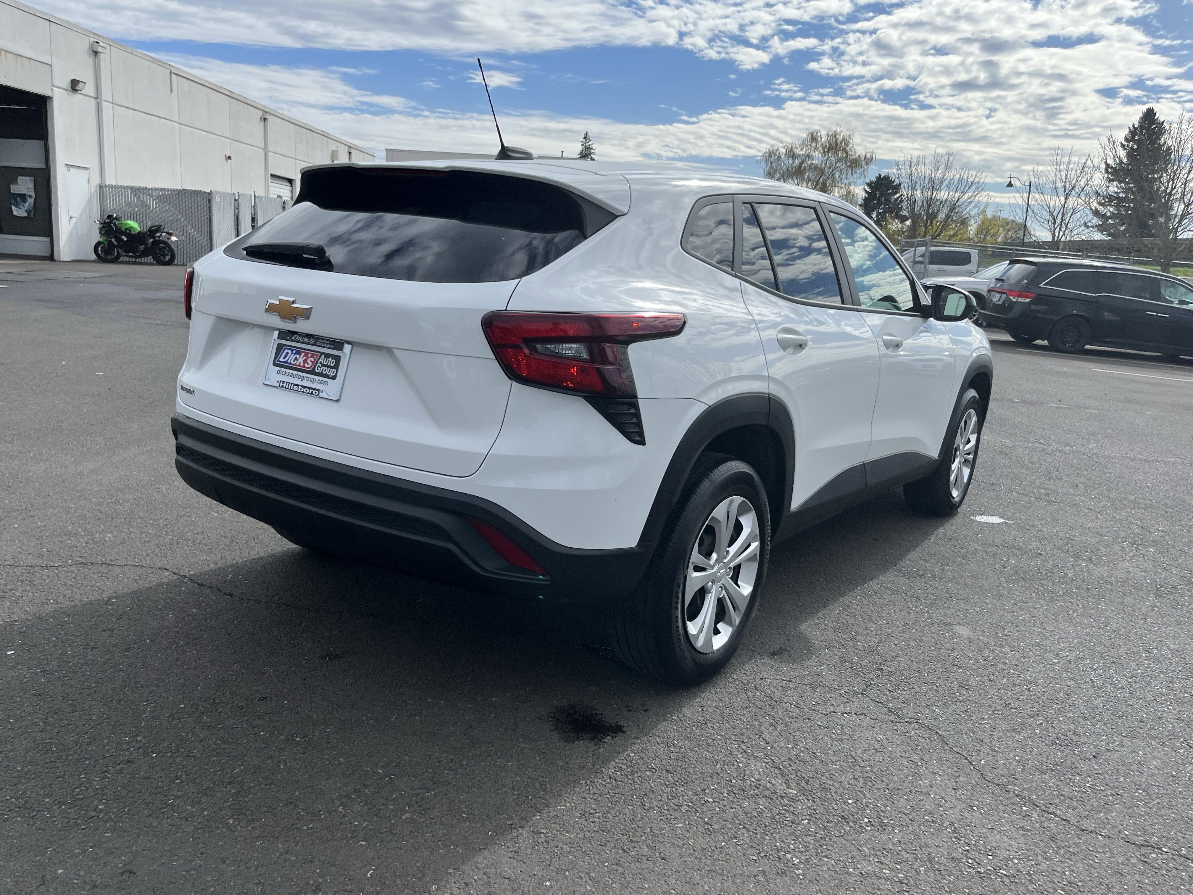 Used 2024 Chevrolet Trax LS FWD image 5