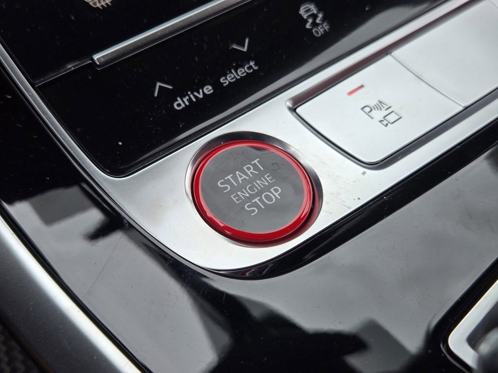 New 2026 Audi SQ7 Premium Plus AWD/4WD image 25