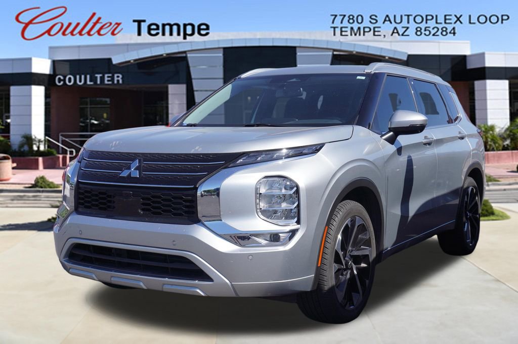 Used 2024 Mitsubishi Outlander SEL FWD image 1
