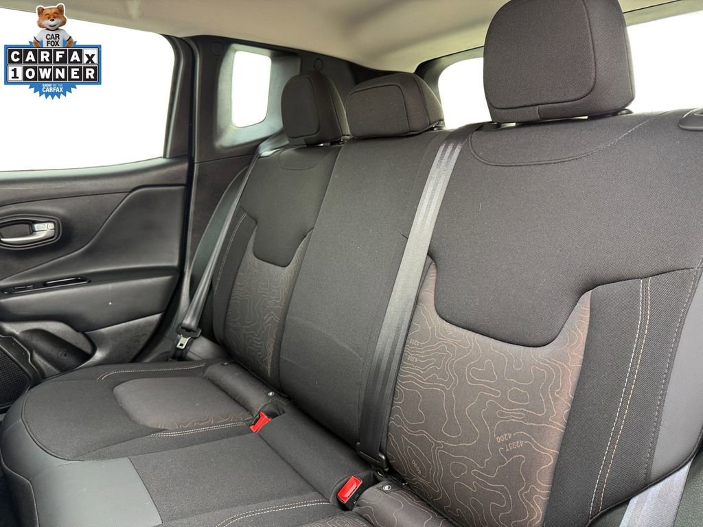 Certified 2023 Jeep Renegade Latitude AWD/4WD image 14
