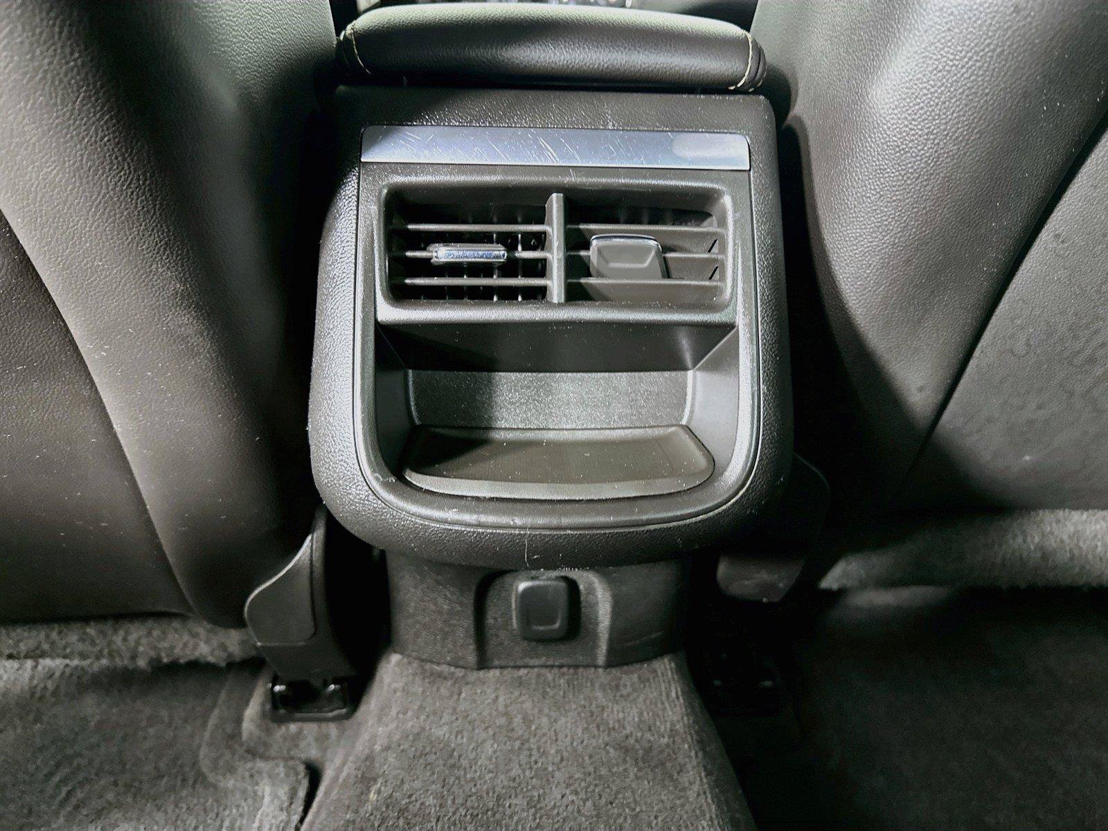 Used 2015 Chevrolet Impala LT FWD image 30