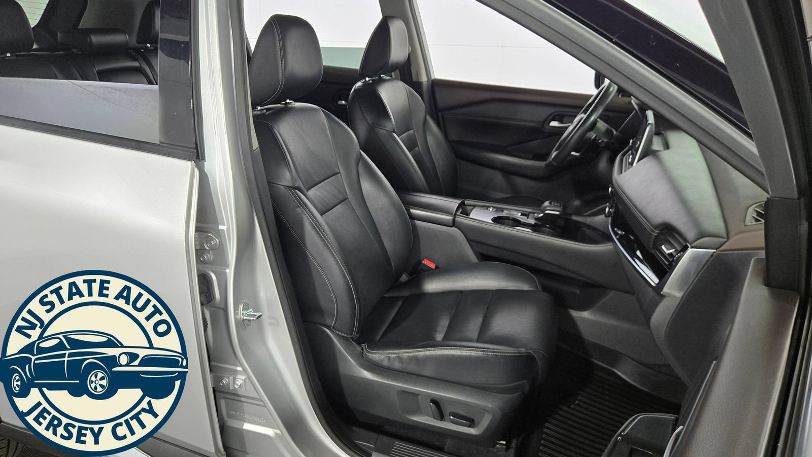 Used 2022 Nissan Rogue SL FWD image 38