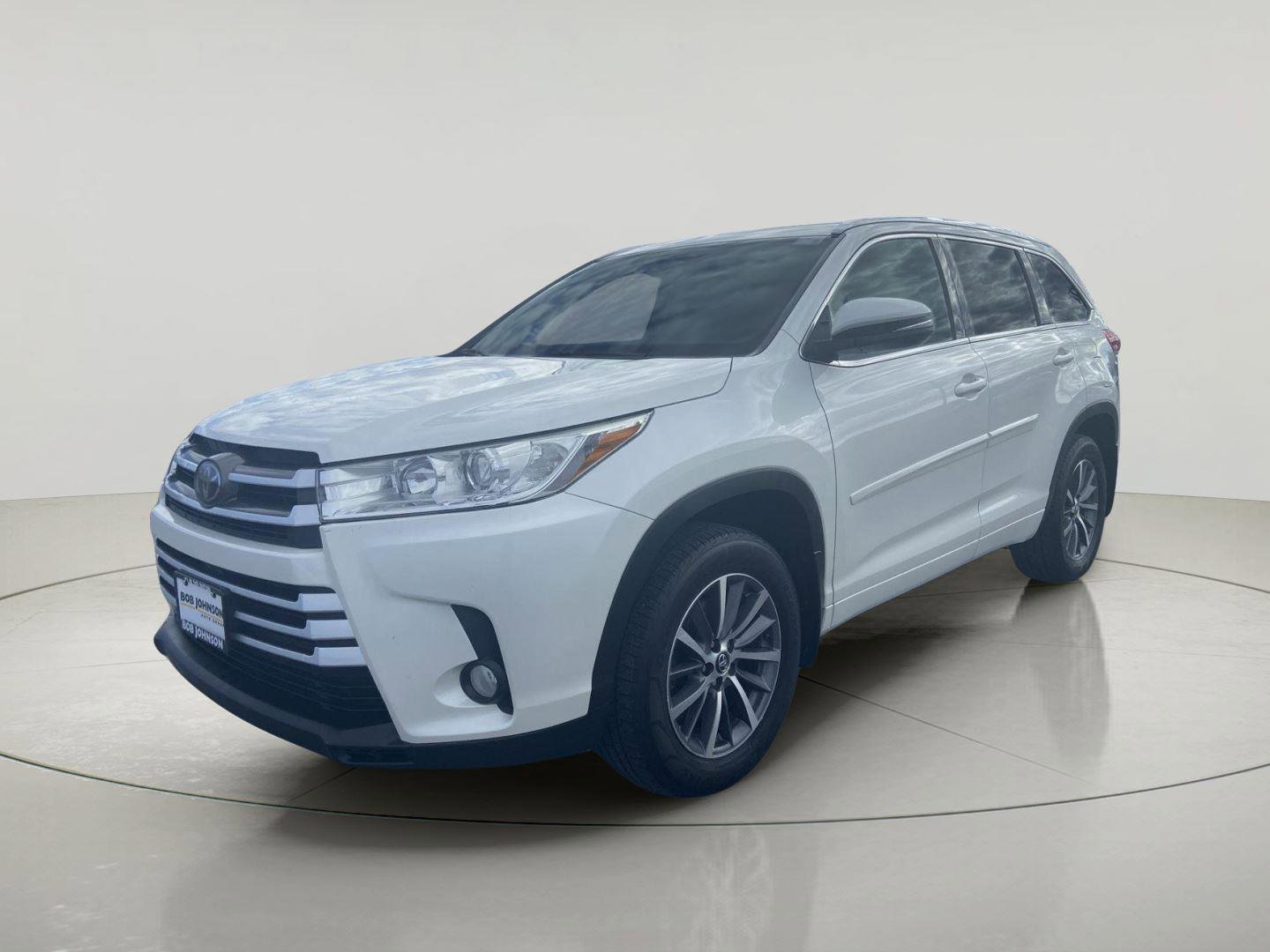 Used 2018 Toyota Highlander XLE AWD/4WD image 7