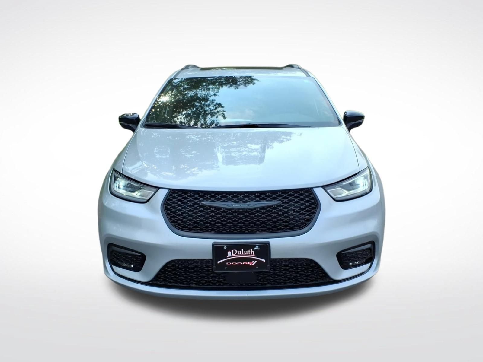 Used 2026 Chrysler Pacifica Limited w/ S Appearance Package FWD image 9