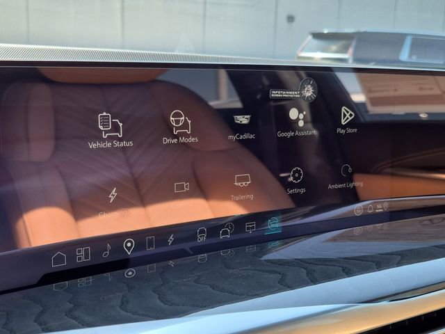 New 2026 Cadillac Escalade IQL Sport 2 w/ LPO, ONYX Package AWD/4WD image 14