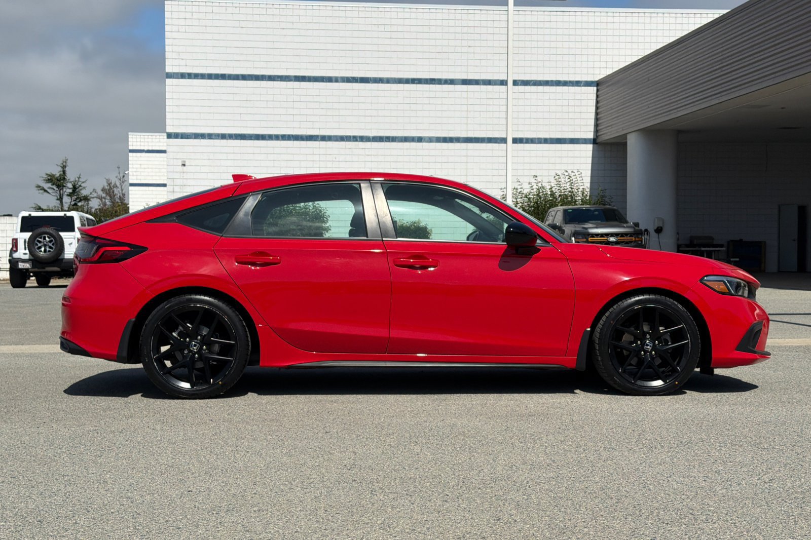 Used 2023 Honda Civic Sport image 3