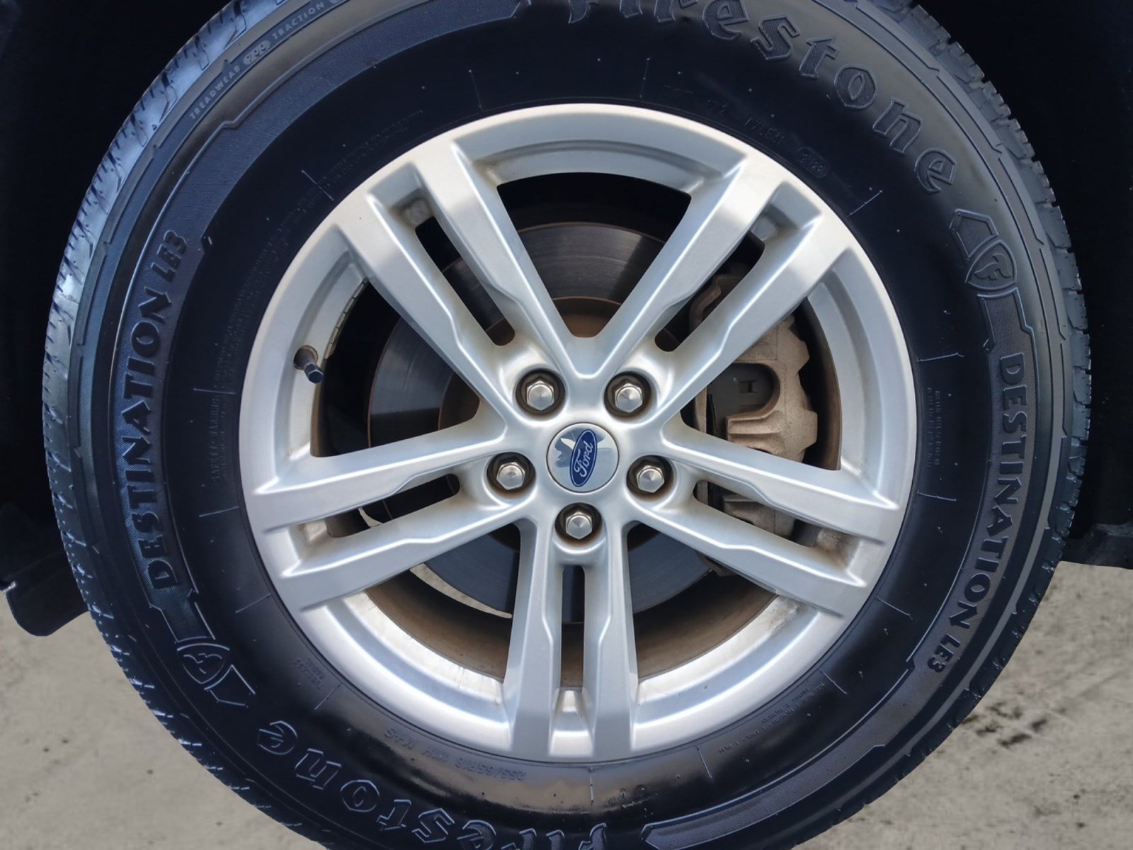 Used 2022 Ford Explorer XLT w/ Equipment Group 202A image 14