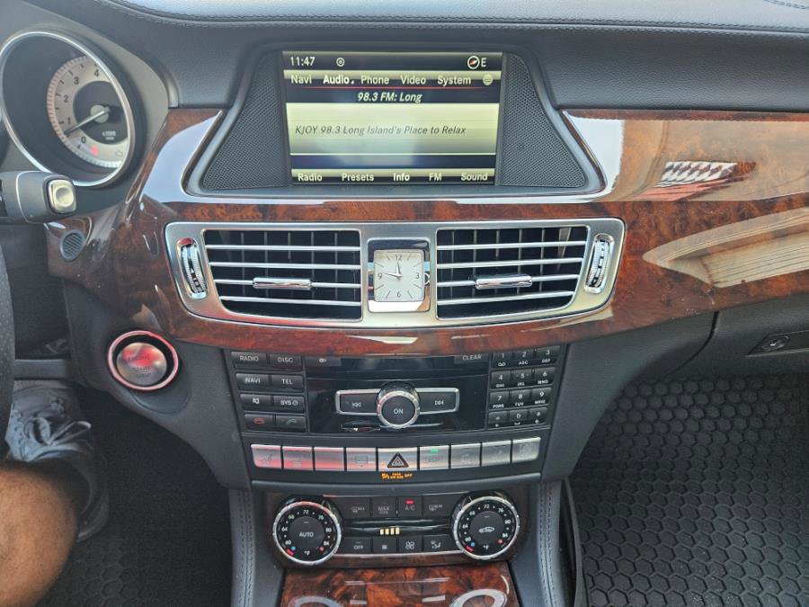 Used 2014 Mercedes-Benz CLS 550 4MATIC image 8