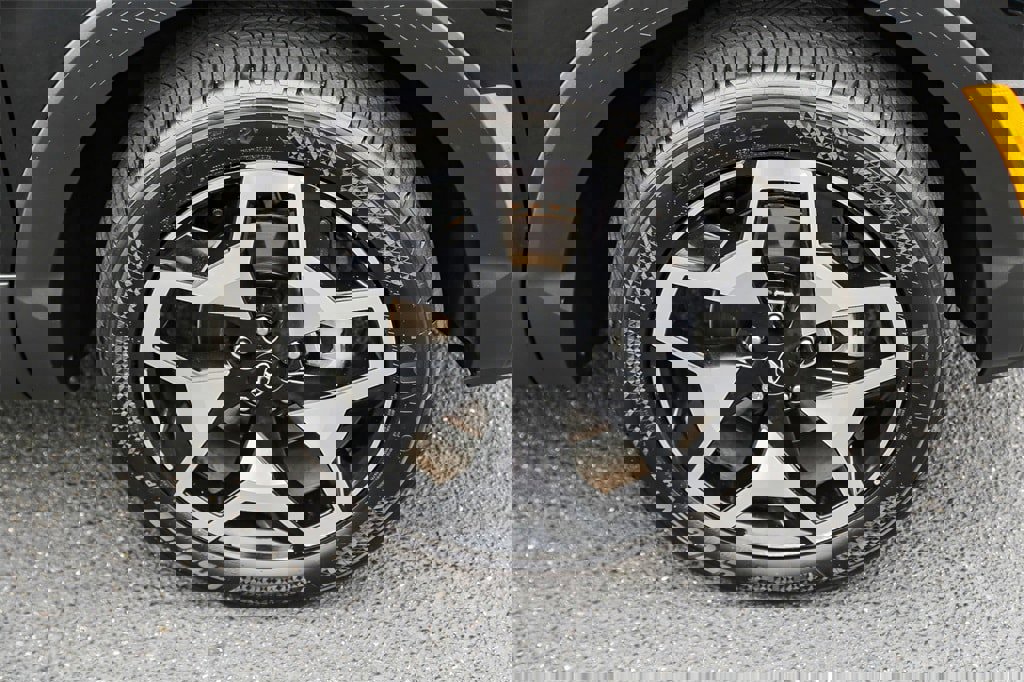 Certified 2024 Hyundai Santa Cruz Limited image 12