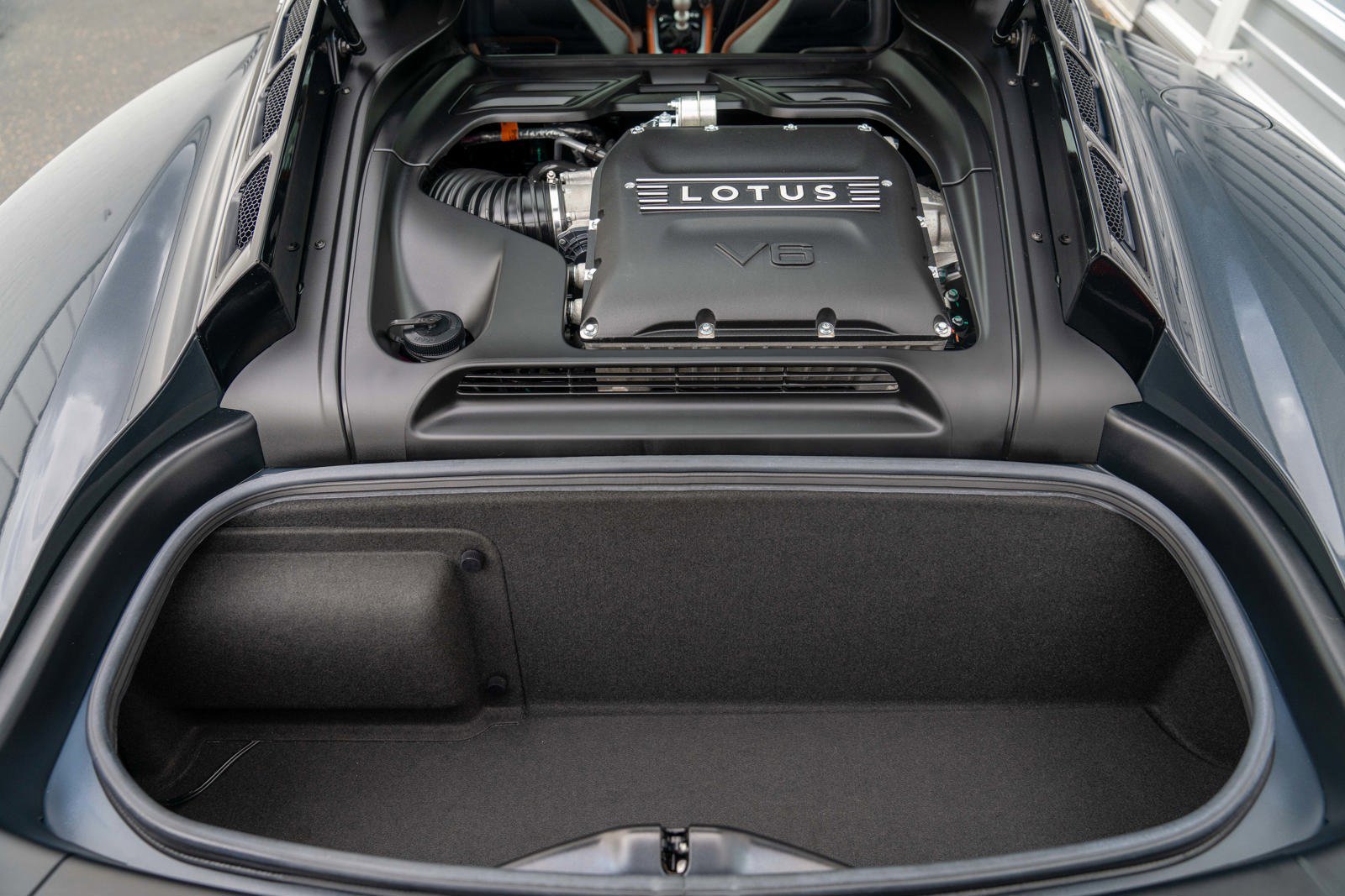 Used 2024 Lotus Emira First Edition image 41