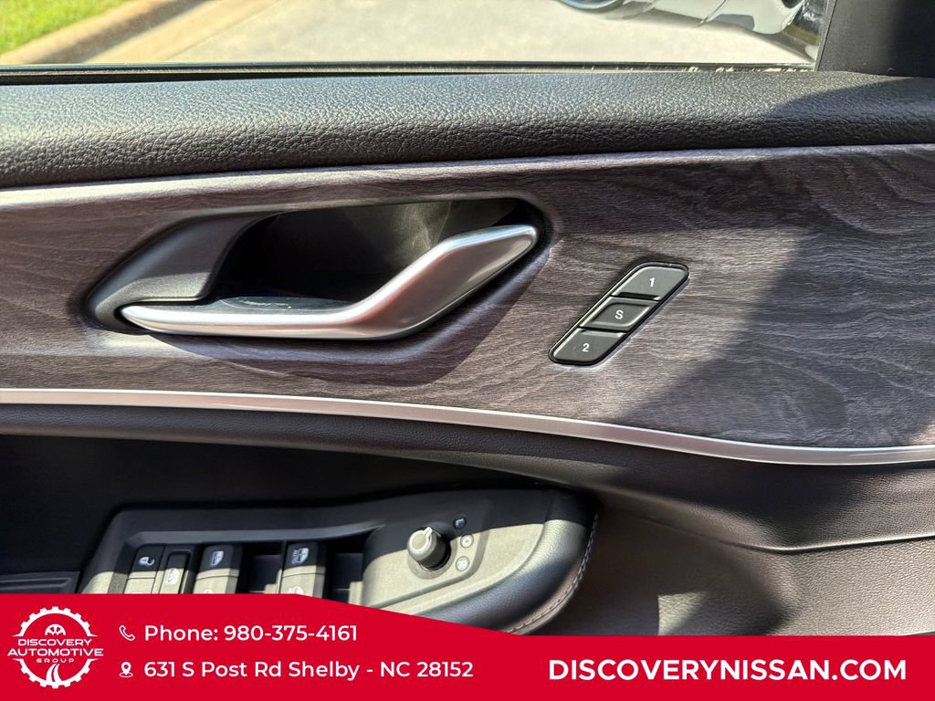 Used 2022 Jeep Grand Cherokee Limited AWD/4WD image 11